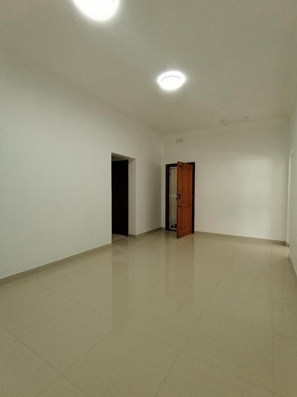 To Let 1 Bedroom Property for Rent in Maitland Western Cape